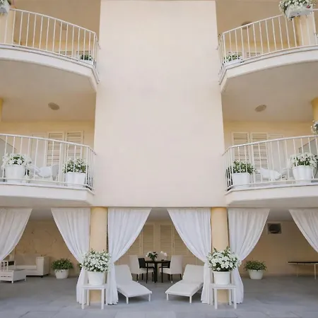 Albachiara Apartment *